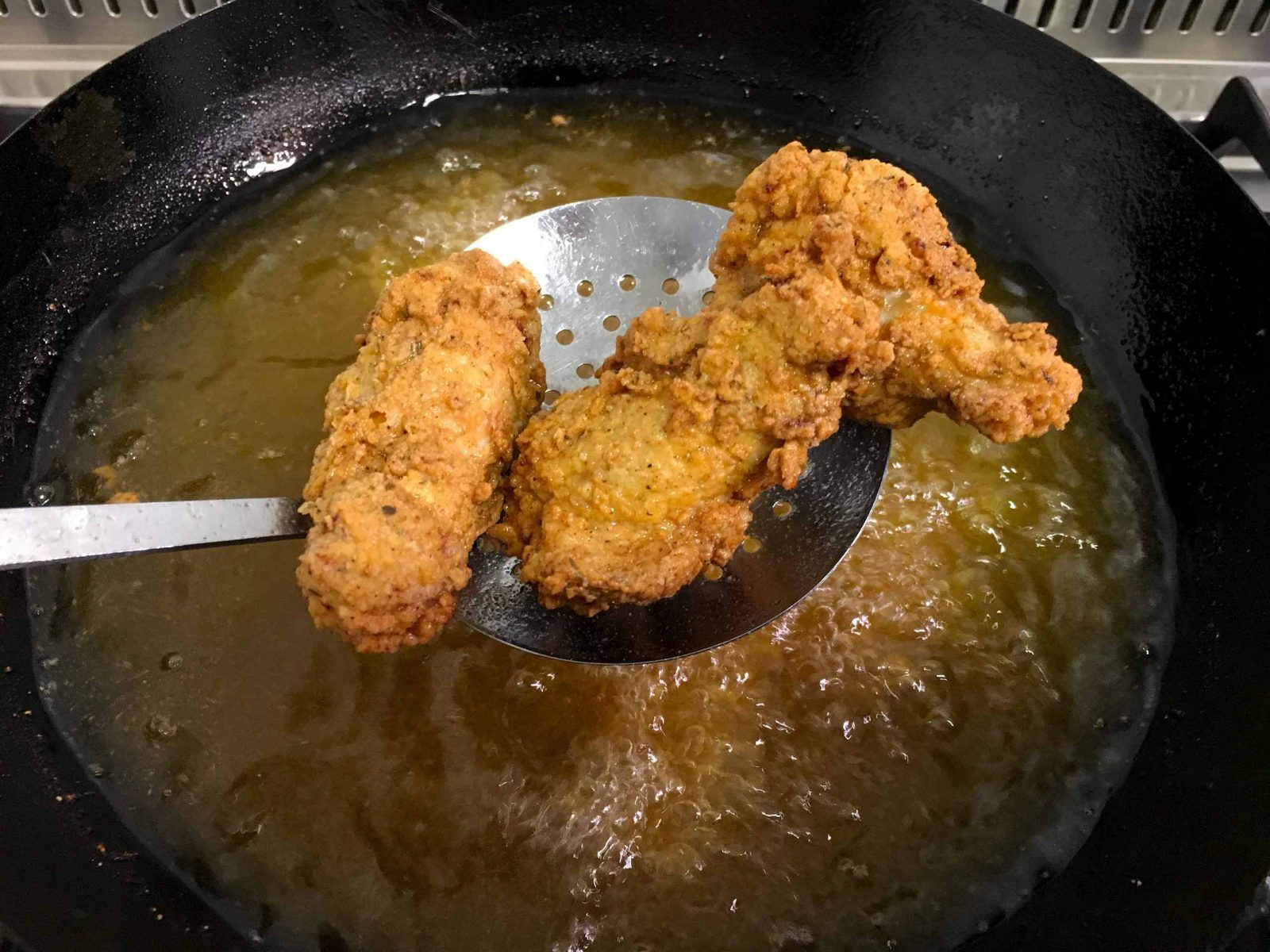 טיגון-כנפיים-KFC